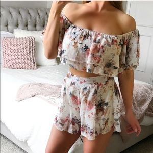 Off shoulder two piece floral set | shorts and top set | floral spring set